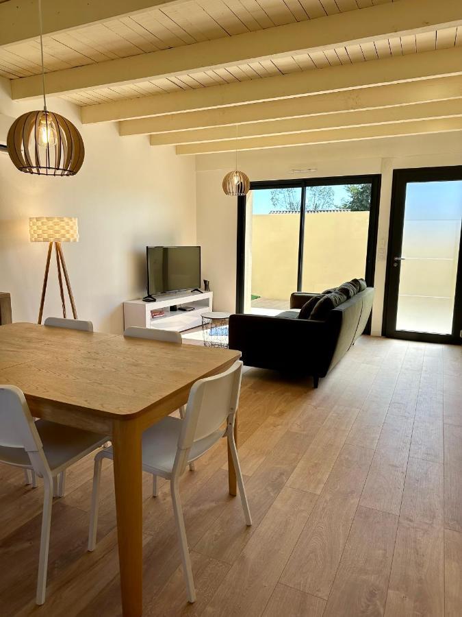 מונטובן La Halte Occitane - Classe 3 Etoiles - Pour 6 Personnes, 3 Chambres, Parking, Terrasse, Tout Inclus מראה חיצוני תמונה