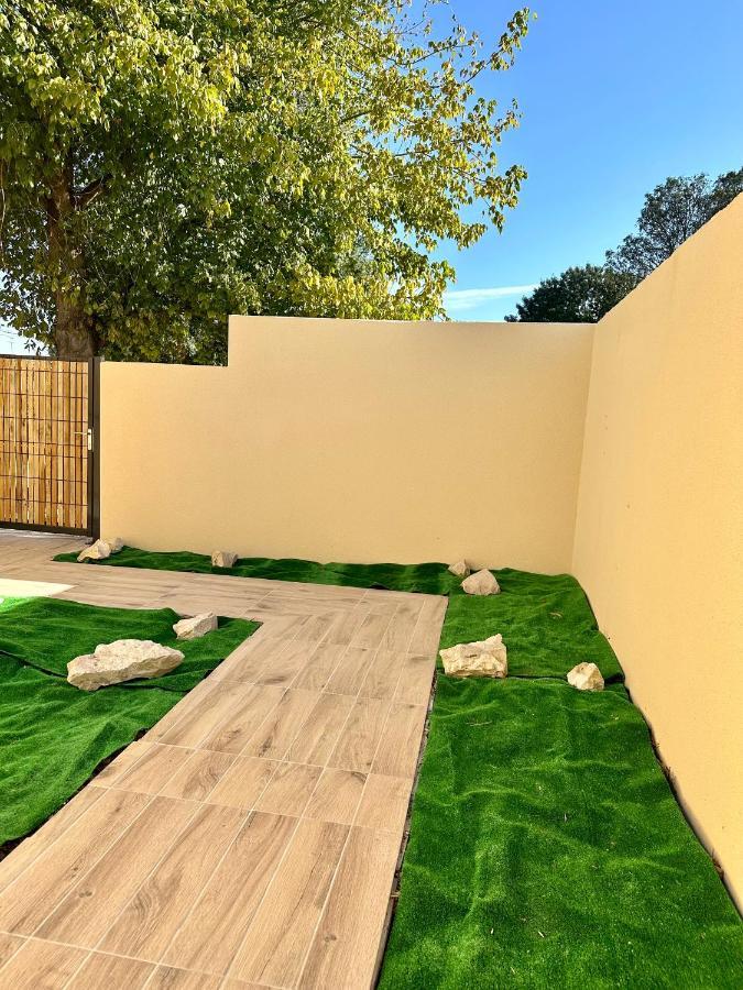 מונטובן La Halte Occitane - Classe 3 Etoiles - Pour 6 Personnes, 3 Chambres, Parking, Terrasse, Tout Inclus מראה חיצוני תמונה